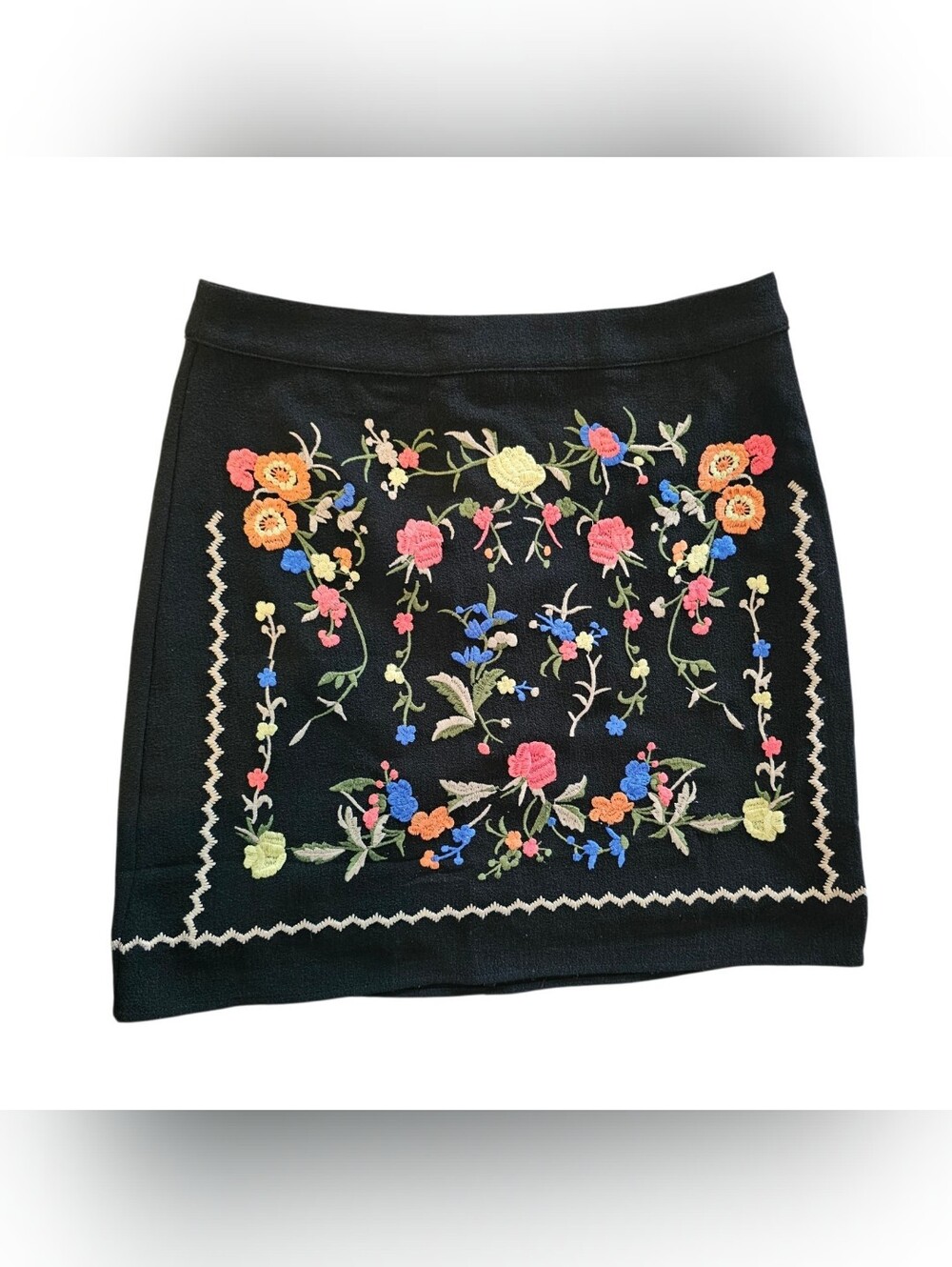 SUGAR+LIPS Black Floral Embroidered Mini Skirt Size S Back Zip Boho A-Line Lined
